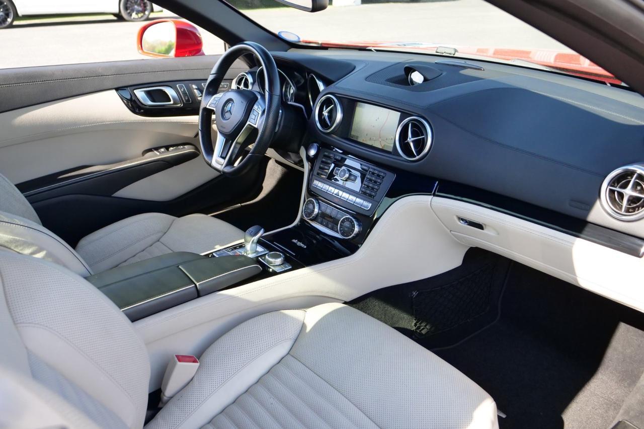 2016 Mercedes-Benz SL 550 Roadster / Magic Sky Control Roof / Massage Seats! Lincolnton NC