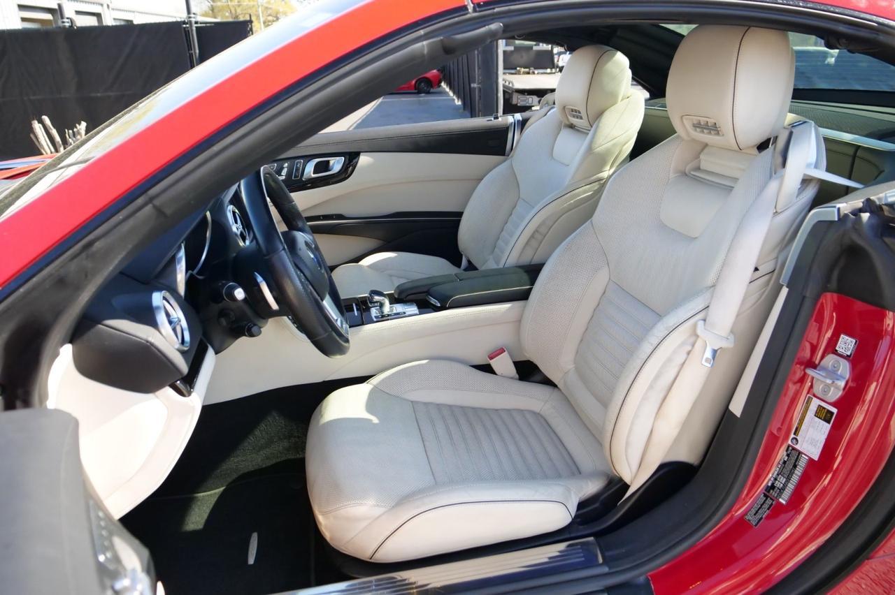 2016 Mercedes-Benz SL 550 Roadster / Magic Sky Control Roof / Massage Seats! Lincolnton NC