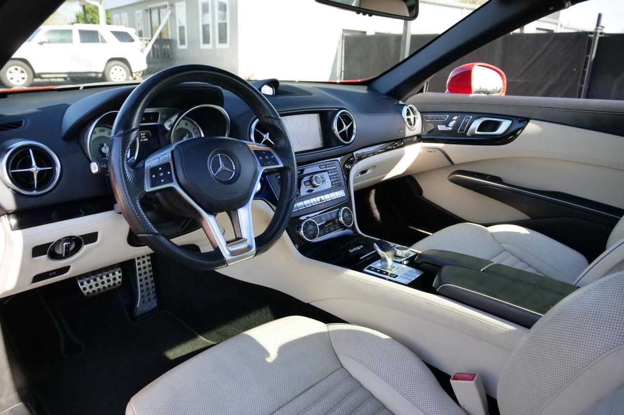 2016 Mercedes-Benz SL 550 Roadster / Magic Sky Control Roof / Massage Seats! Lincolnton NC