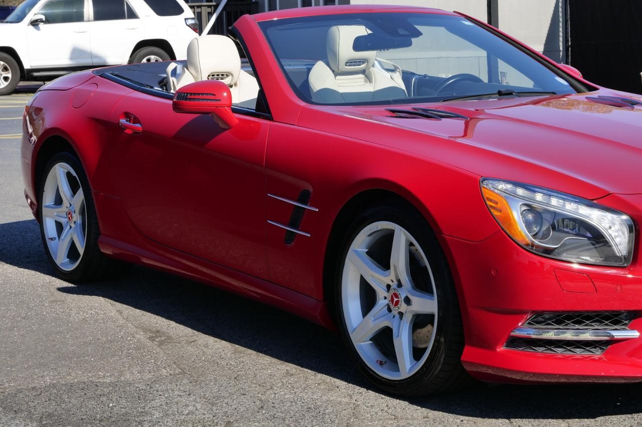 2016 Mercedes-Benz SL 550 Roadster / Magic Sky Control Roof / Massage Seats! Lincolnton NC