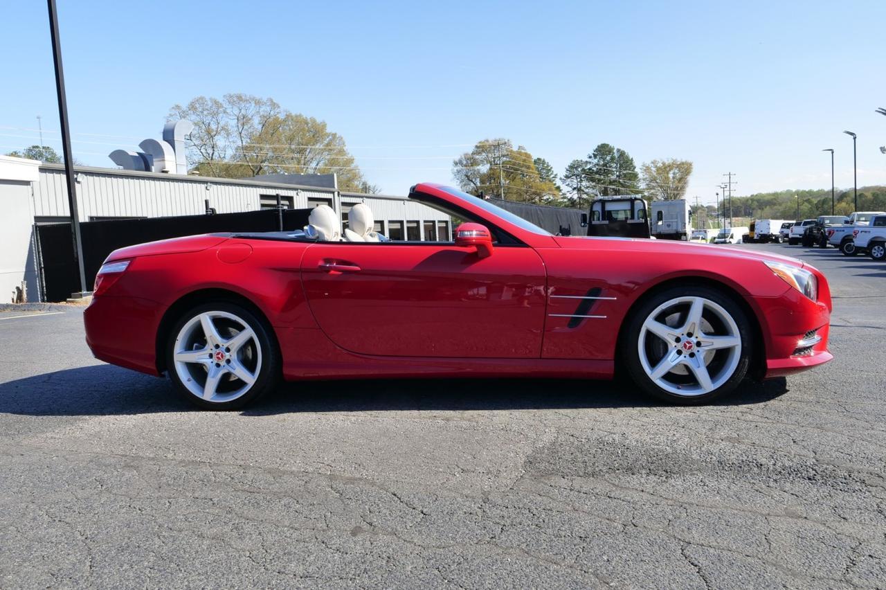 2016 Mercedes-Benz SL 550 Roadster / Magic Sky Control Roof / Massage Seats! Lincolnton NC