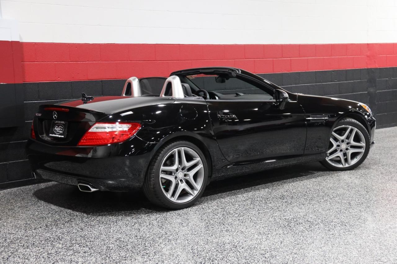 2016 Mercedes-Benz SLK 300 2dr Roadster Skokie IL