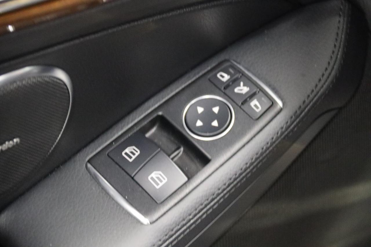 2016 Mercedes-Benz SLK 300 2dr Roadster Skokie IL