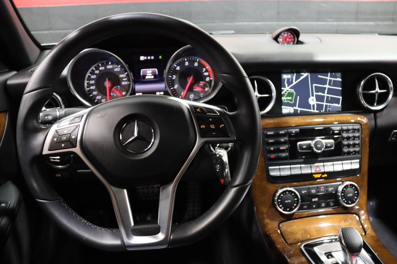 2016 Mercedes-Benz SLK 300 2dr Roadster Skokie IL