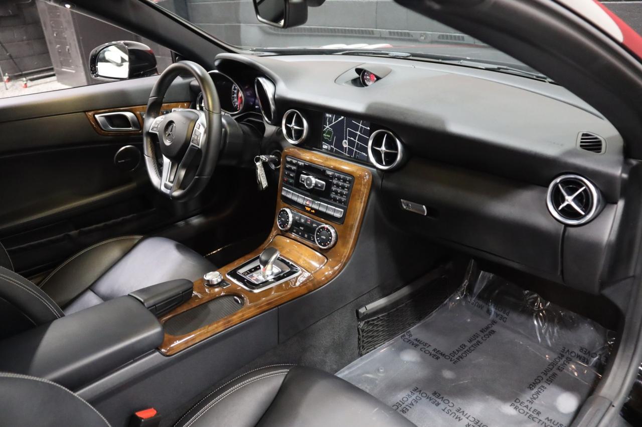 2016 Mercedes-Benz SLK 300 2dr Roadster Skokie IL