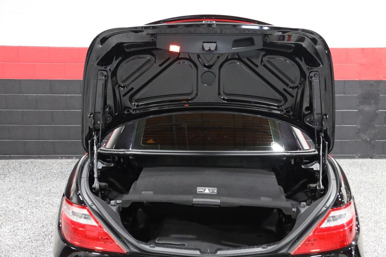 2016 Mercedes-Benz SLK 300 2dr Roadster Skokie IL