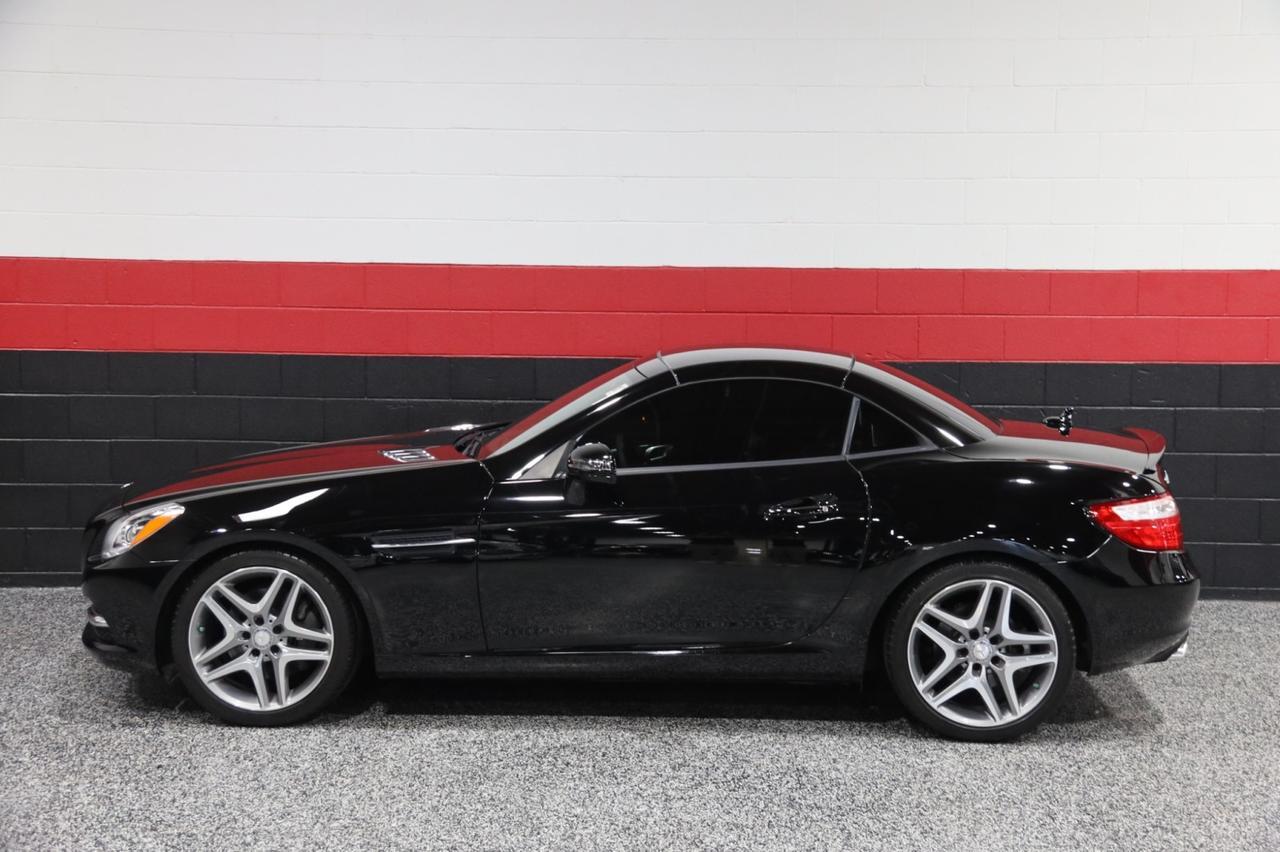 2016 Mercedes-Benz SLK 300 2dr Roadster Skokie IL