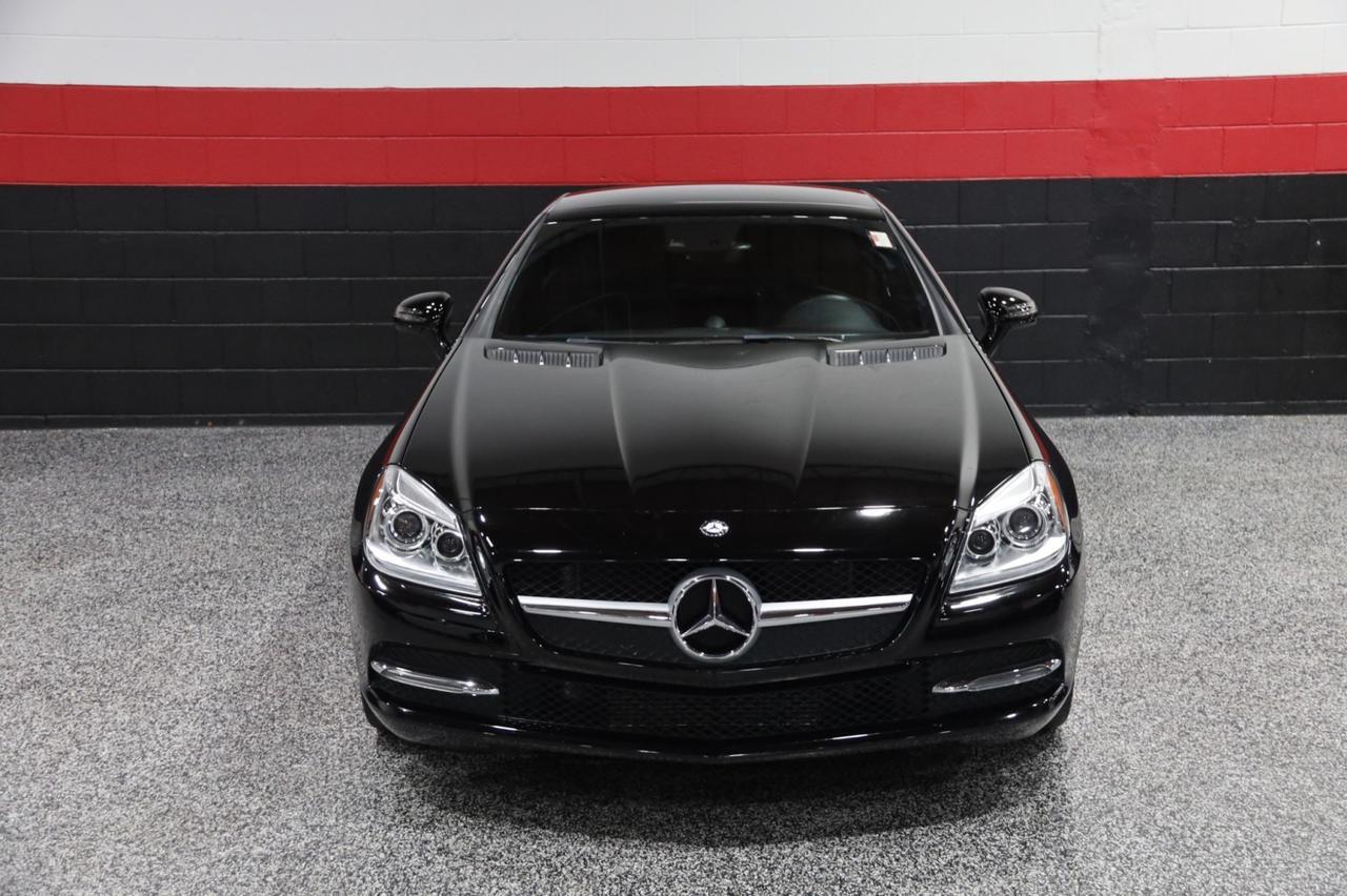 2016 Mercedes-Benz SLK 300 2dr Roadster Skokie IL