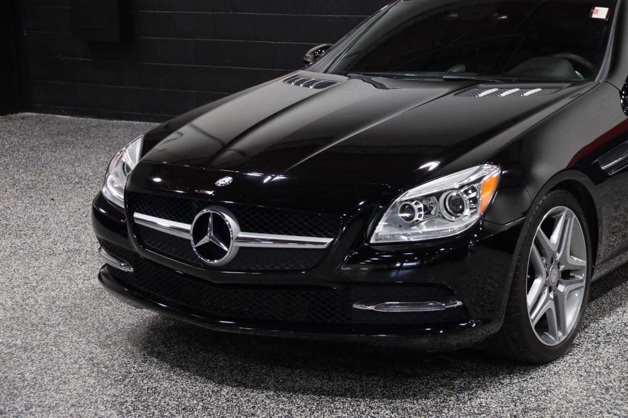 2016 Mercedes-Benz SLK 300 2dr Roadster Skokie IL