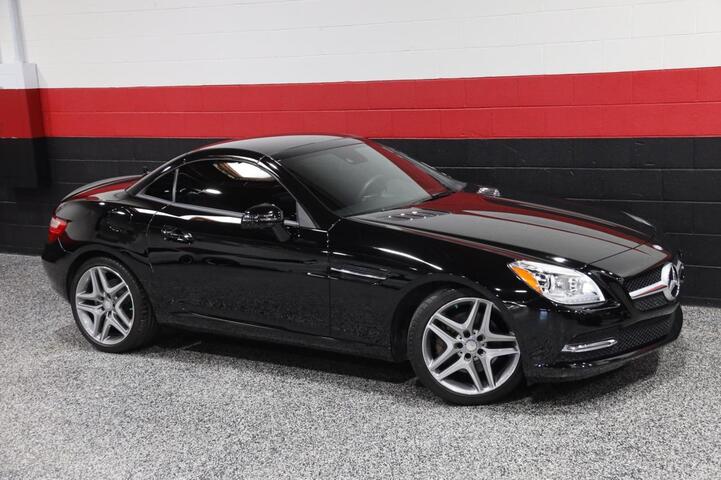 2016 Mercedes Benz SLK 300 photo 2