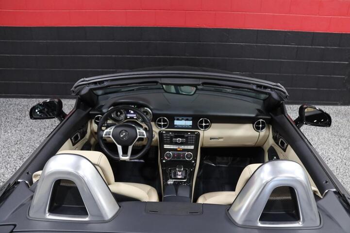 2016 Mercedes-Benz SLK 300 AMG Sport 2dr Roadster Chicago IL