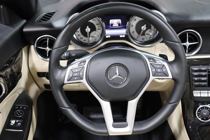 2016 Mercedes-Benz SLK 300 AMG Sport 2dr Roadster Chicago IL