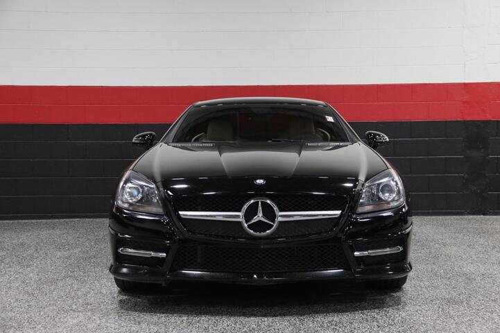 2016 Mercedes-Benz SLK 300 AMG Sport 2dr Roadster Chicago IL