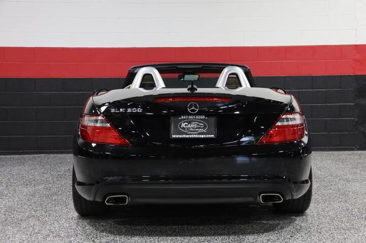2016 Mercedes-Benz SLK 300 AMG Sport 2dr Roadster Chicago IL