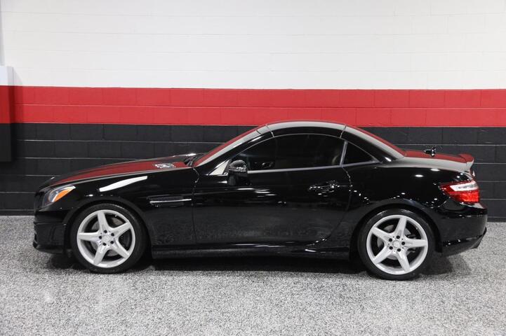 2016 Mercedes-Benz SLK 300 AMG Sport 2dr Roadster Chicago IL