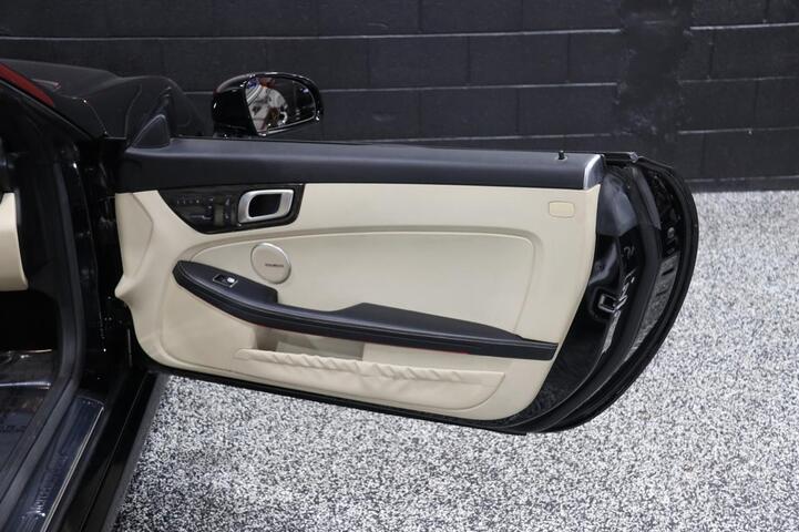 2016 Mercedes-Benz SLK 300 AMG Sport 2dr Roadster Chicago IL