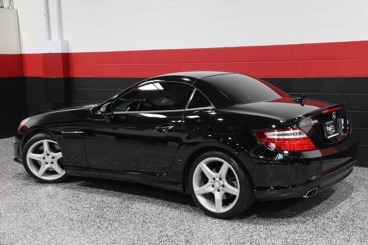 2016 Mercedes-Benz SLK 300 AMG Sport 2dr Roadster Chicago IL