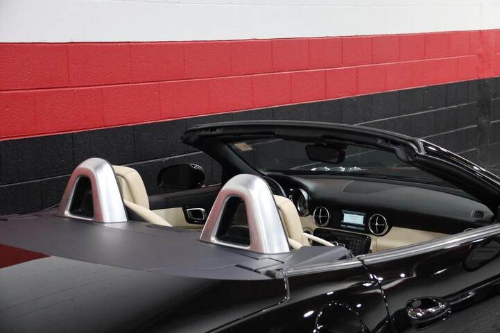 2016 Mercedes-Benz SLK 300 AMG Sport 2dr Roadster Chicago IL
