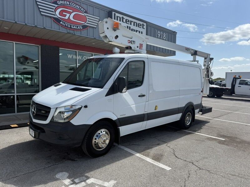 2016 Mercedes-Benz Sprinter 3500 DRW Cargo Van Bucket Truck Collinsville OK
