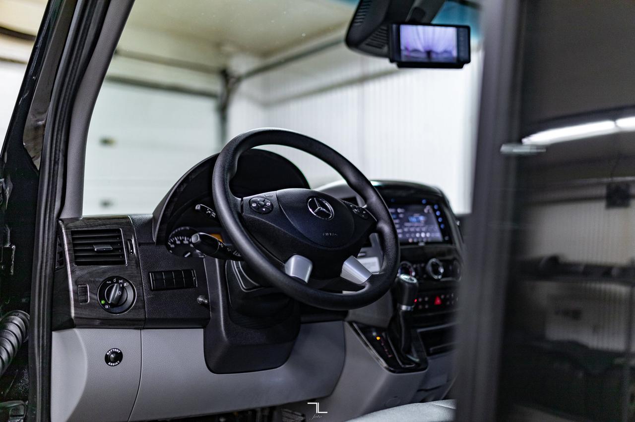 2016 Mercedez-Benz 3500 Sprinter 4x4 Airstream Interstate Diesel Leather Nav BCam TV Red Deer AB