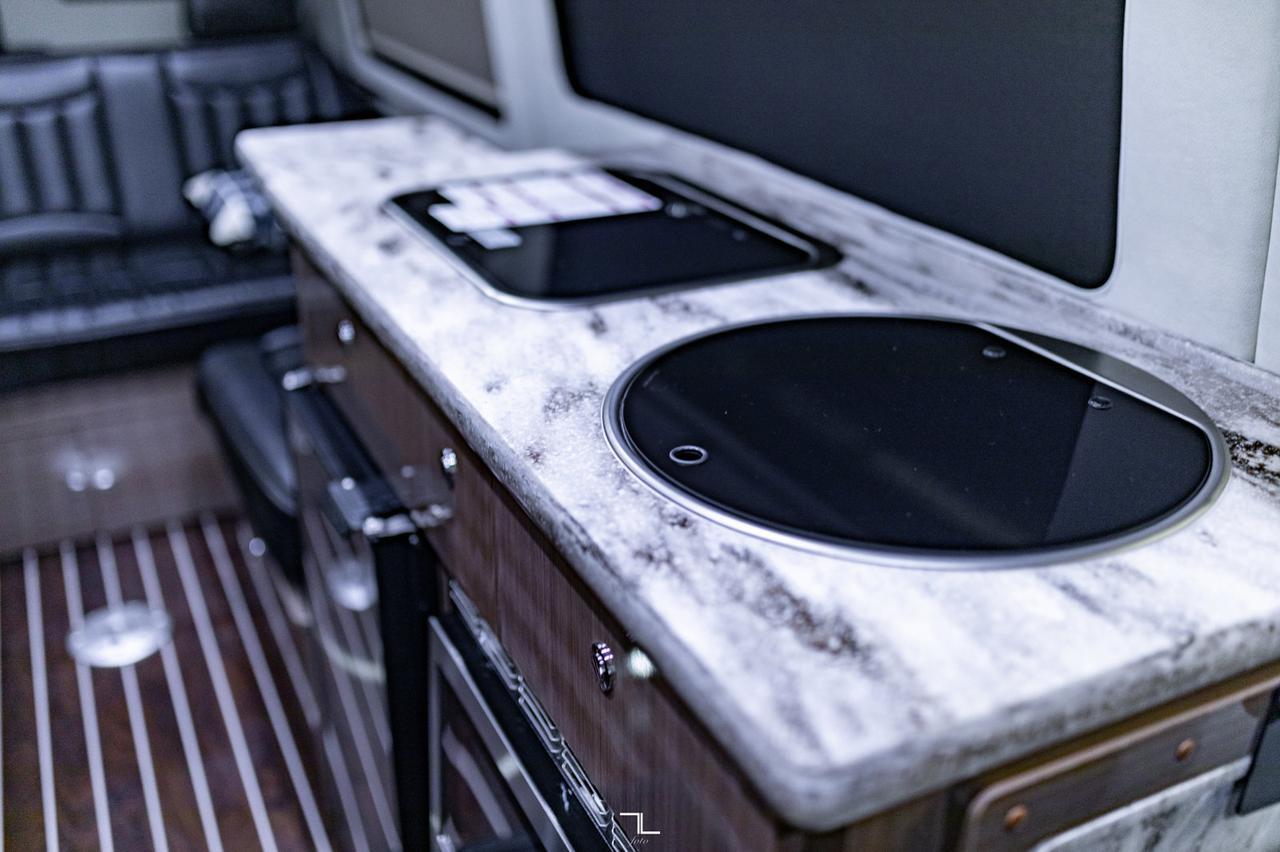 2016 Mercedez-Benz 3500 Sprinter 4x4 Airstream Interstate Diesel Leather Nav BCam TV Red Deer AB