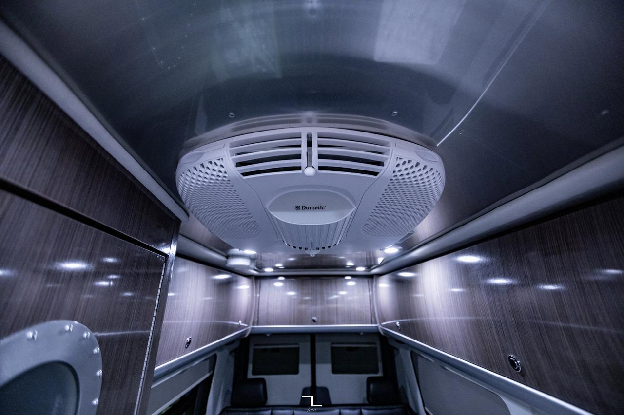 2016 Mercedez-Benz 3500 Sprinter 4x4 Airstream Interstate Diesel Leather Nav BCam TV Red Deer AB