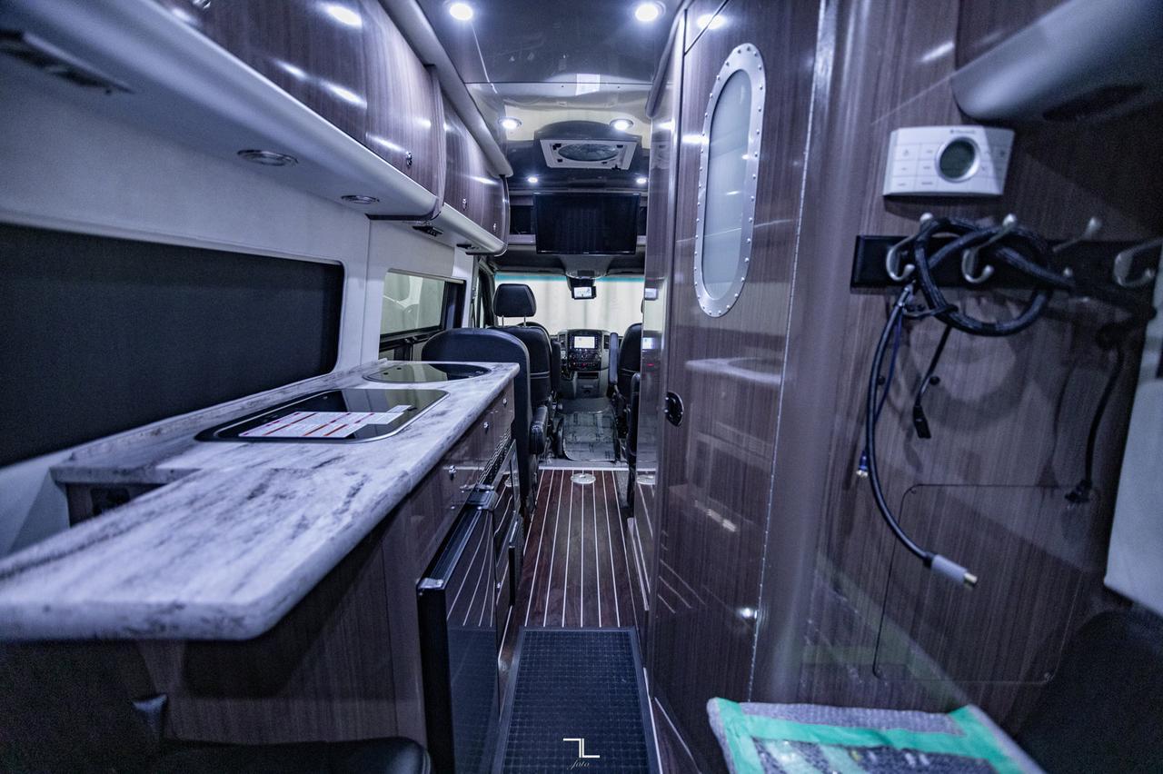 2016 Mercedez-Benz 3500 Sprinter 4x4 Airstream Interstate Diesel Leather Nav BCam TV Red Deer AB