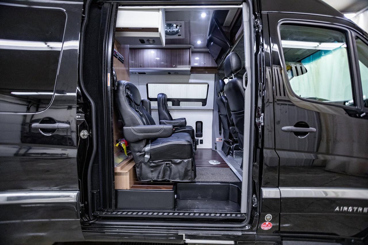 2016 Mercedez-Benz 3500 Sprinter 4x4 Airstream Interstate Diesel Leather Nav BCam TV Red Deer AB