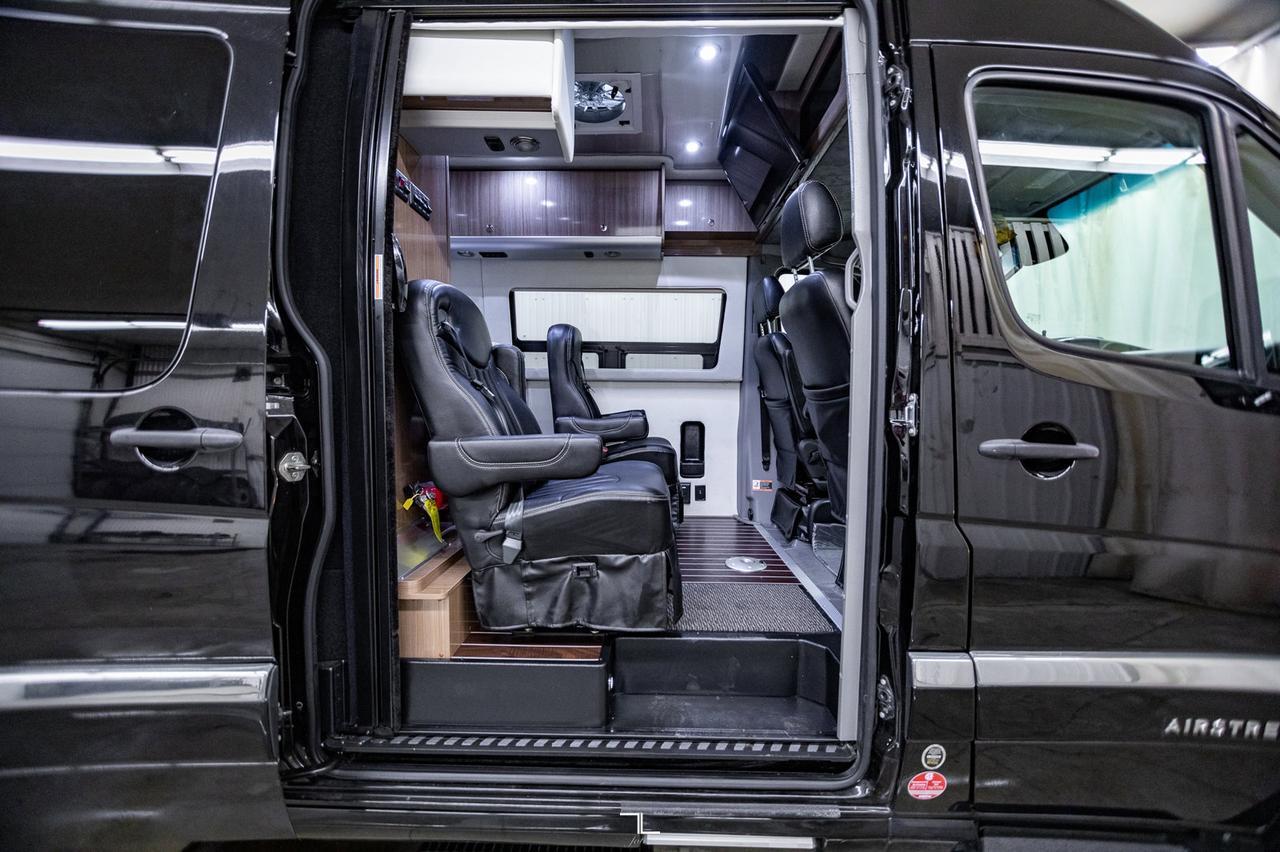 2016 Mercedez-Benz 3500 Sprinter 4x4 Airstream Interstate Diesel Leather Nav BCam TV Red Deer AB