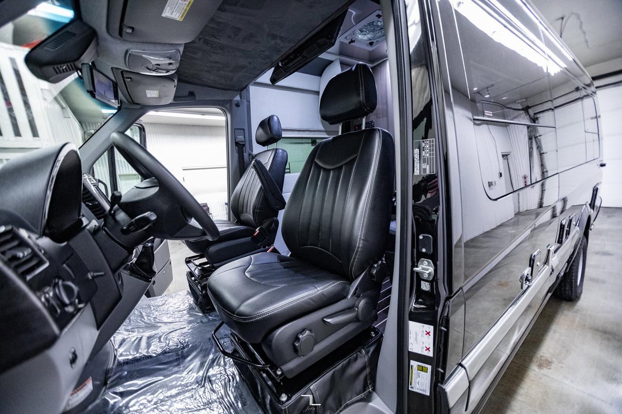 2016 Mercedez-Benz 3500 Sprinter 4x4 Airstream Interstate Diesel Leather Nav BCam TV Red Deer AB