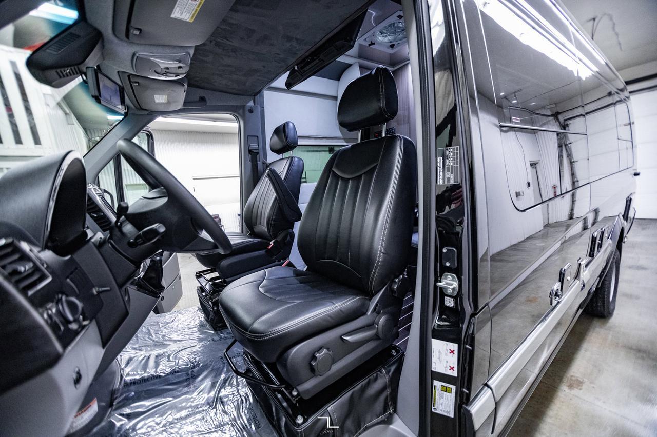 2016 Mercedez-Benz 3500 Sprinter 4x4 Airstream Interstate Diesel Leather Nav BCam TV Red Deer AB