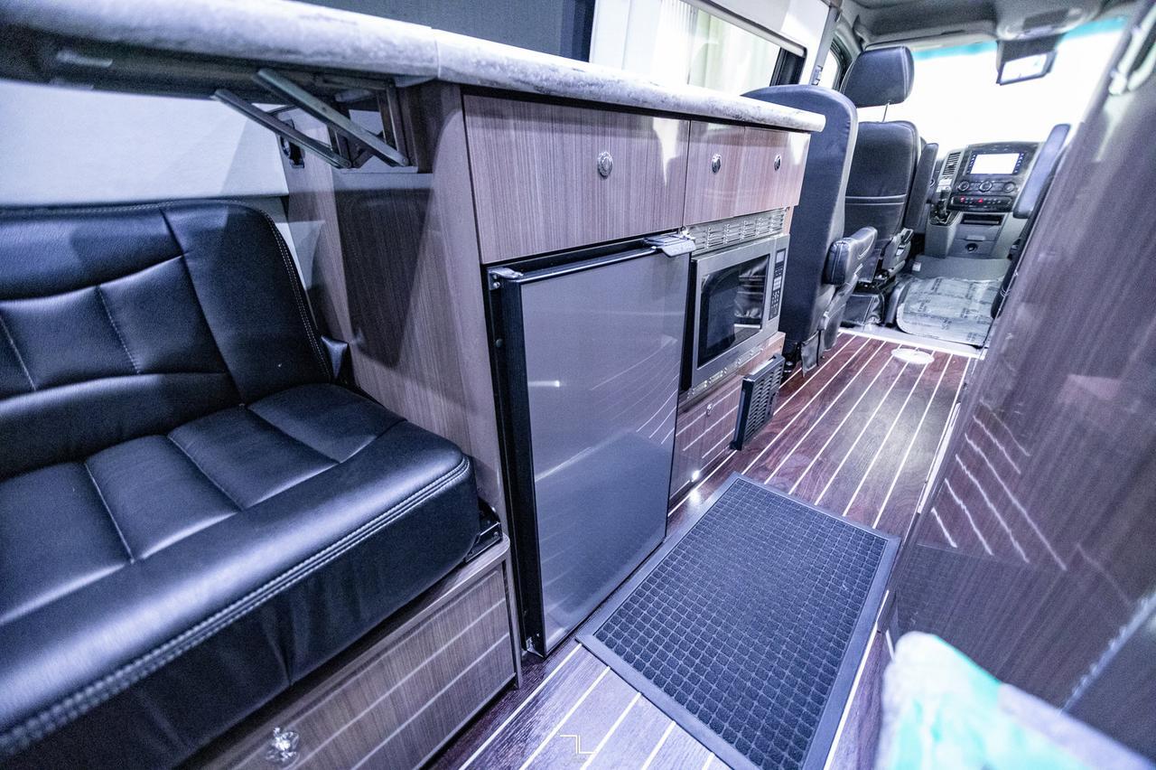 2016 Mercedez-Benz 3500 Sprinter 4x4 Airstream Interstate Diesel Leather Nav BCam TV Red Deer AB