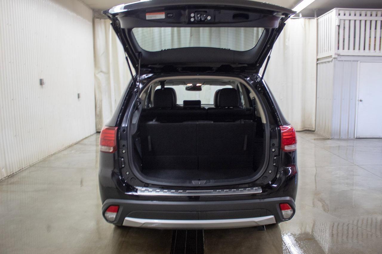 2016 Mitsubishi Outlander AWD GT LEATHER ROOF NAV Red Deer AB