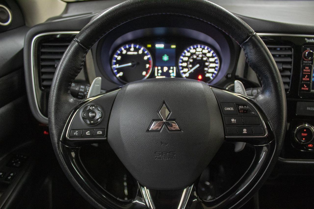2016 Mitsubishi Outlander AWD GT LEATHER ROOF NAV Red Deer AB