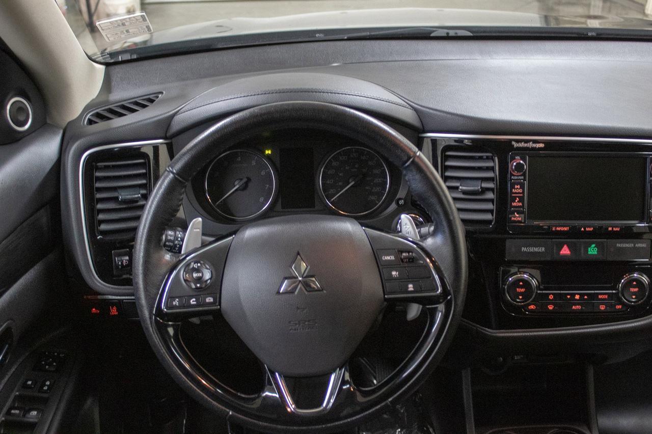 2016 Mitsubishi Outlander AWD GT LEATHER ROOF NAV Red Deer AB