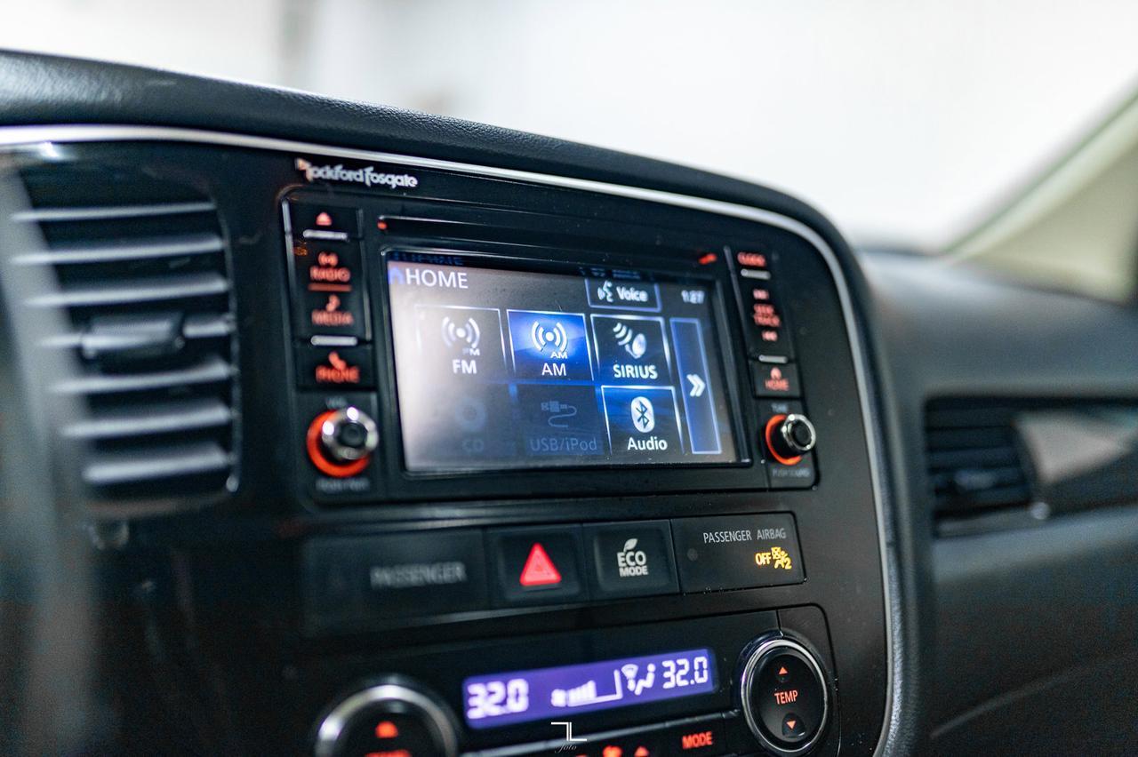 2016 Mitsubishi Outlander AWD GT Leather Roof BCam Red Deer AB