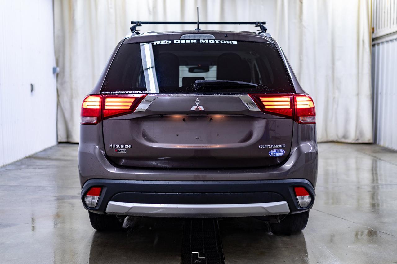 2016 Mitsubishi Outlander AWD GT Leather Roof Nav BCam Red Deer AB