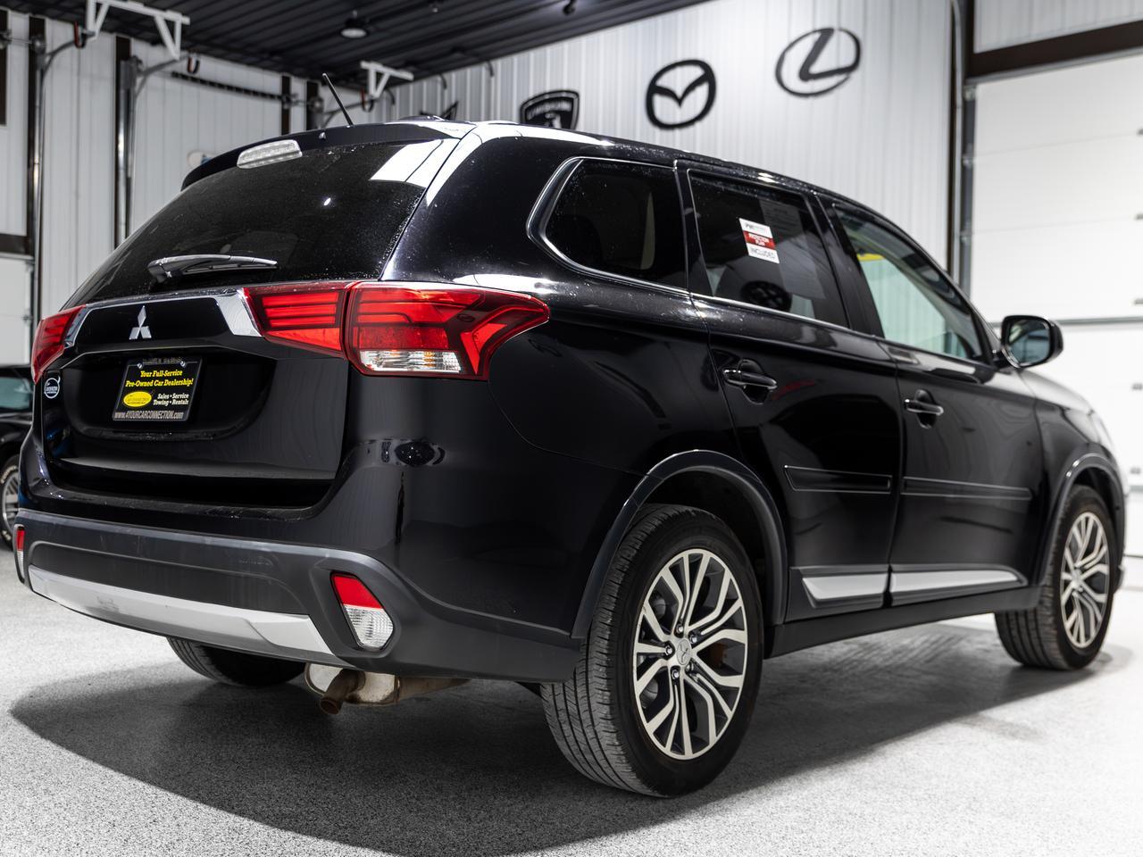 2016 Mitsubishi Outlander ES AWD 7-Passenger Cranberry PA