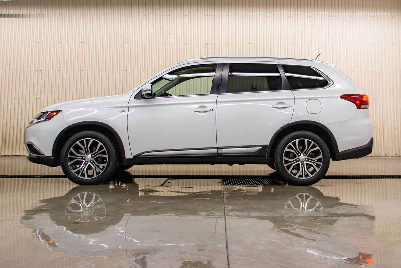 2016 Mitsubishi Outlander GT Red Deer AB