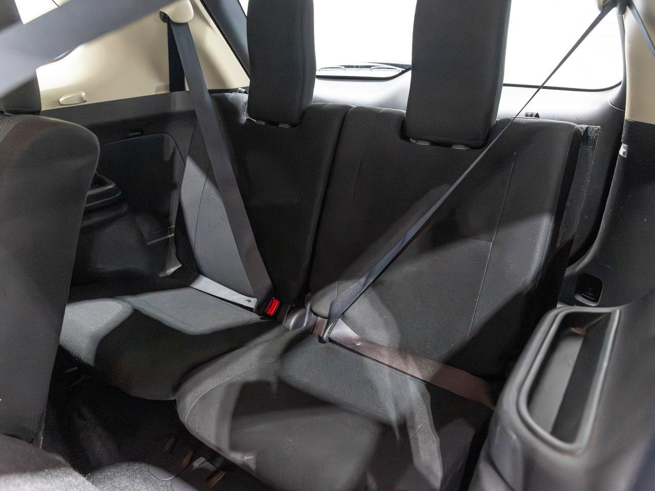 2016 Mitsubishi Outlander SE AWD 7-Passenger Cranberry PA