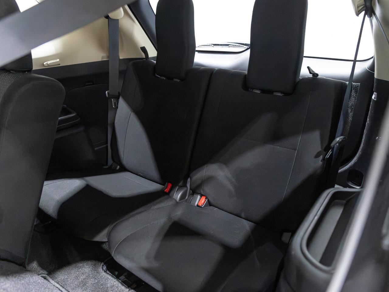 2016 Mitsubishi Outlander SE AWD 7-Passenger Cranberry PA