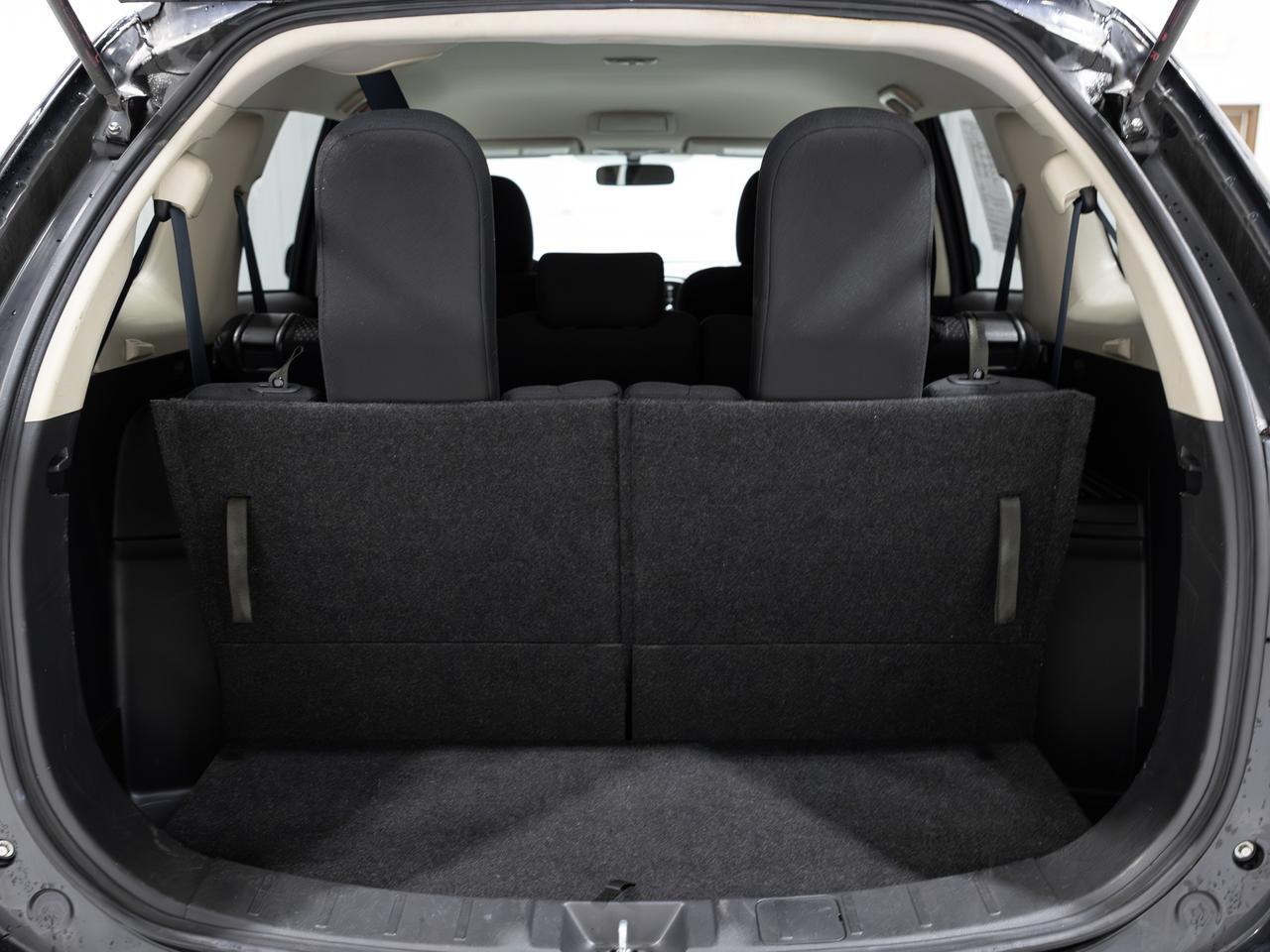 2016 Mitsubishi Outlander SE AWD 7-Passenger Cranberry PA