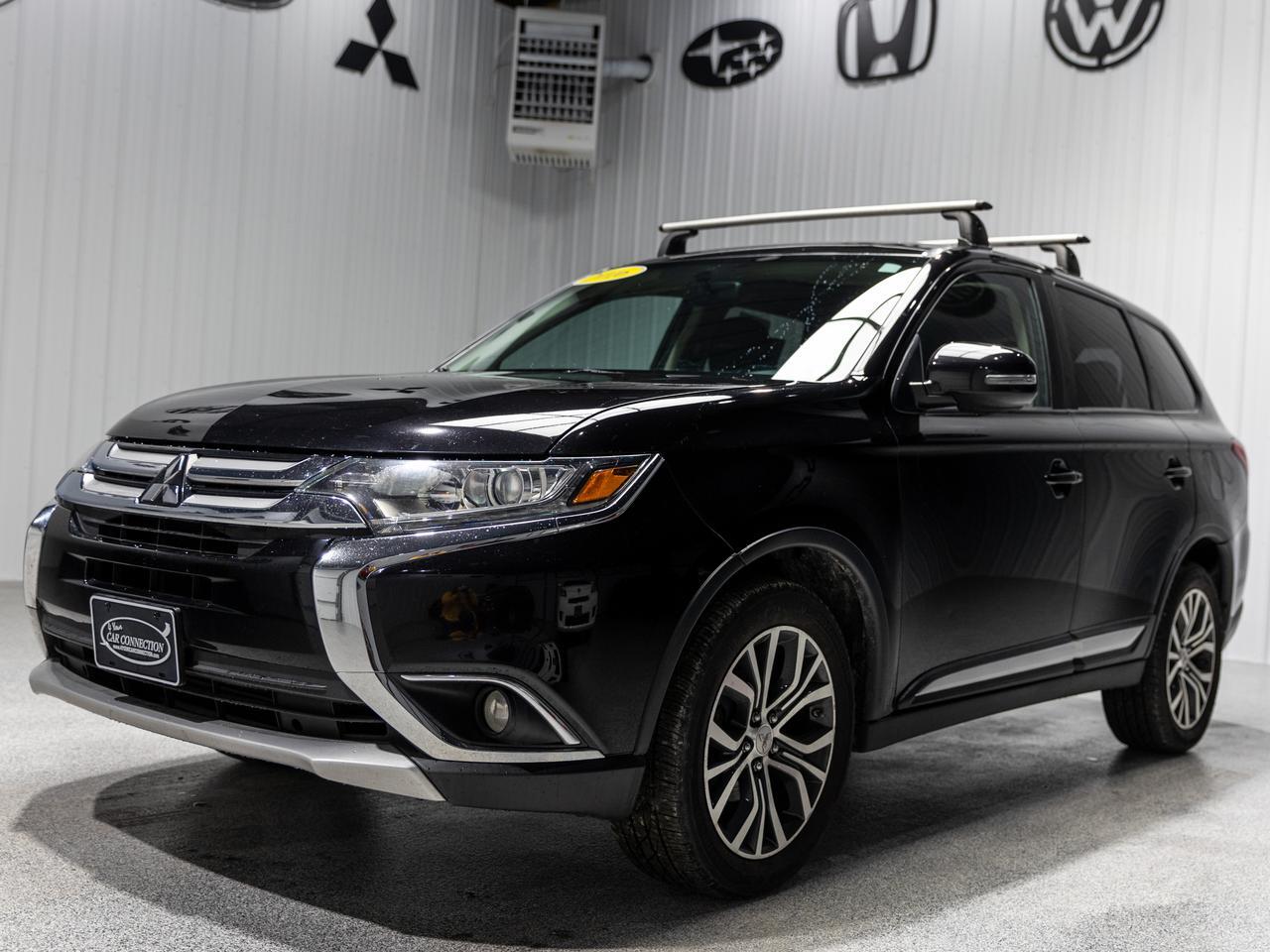 2016 Mitsubishi Outlander SE AWD 7-Passenger Cranberry PA