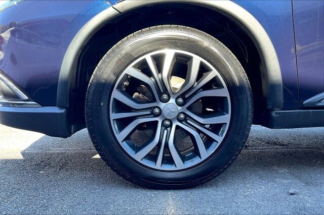 2016 Mitsubishi Outlander SE Altoona PA