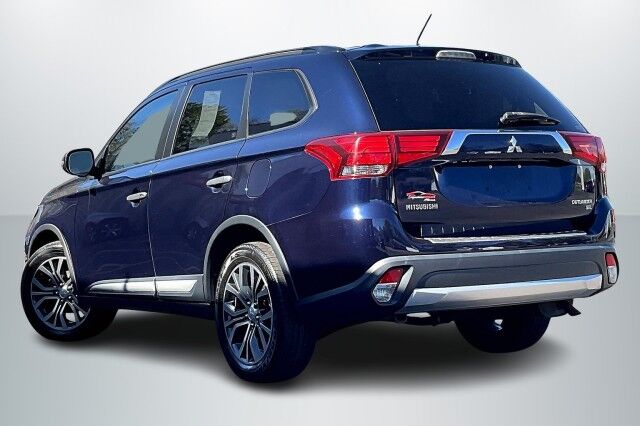 2016 Mitsubishi Outlander SE Altoona PA