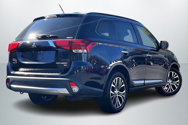 2016 Mitsubishi Outlander SE Altoona PA