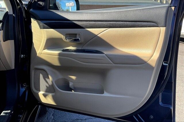 2016 Mitsubishi Outlander SE Altoona PA