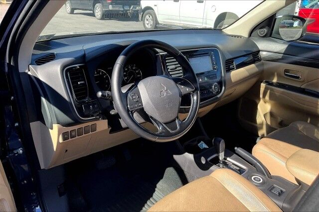 2016 Mitsubishi Outlander SE Altoona PA