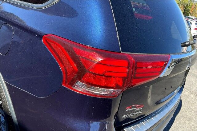 2016 Mitsubishi Outlander SE Altoona PA