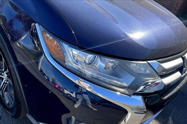 2016 Mitsubishi Outlander SE Altoona PA